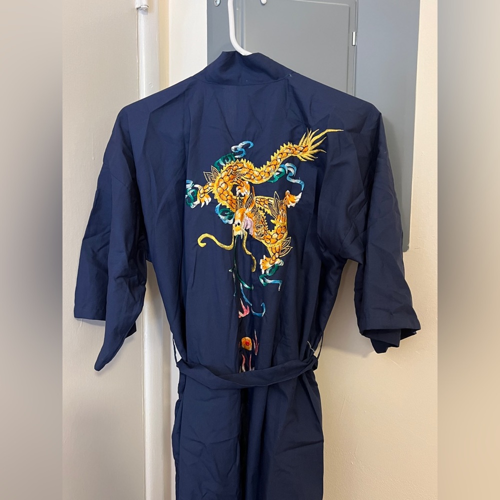 Vintage Chinese Golden Dragon Embroidered Robe Kimono Size S, Maxi